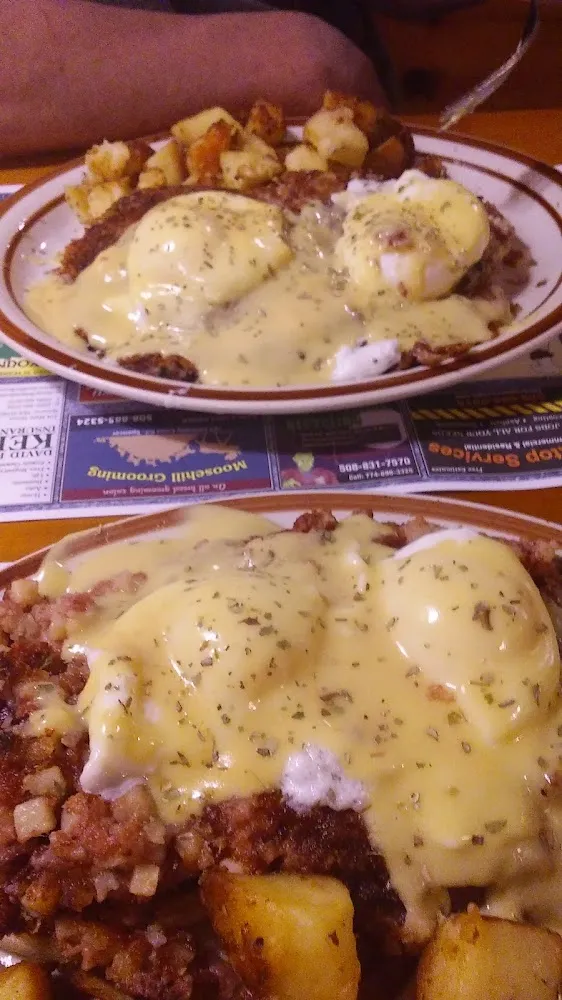 Irish Eggs Benedict Corn Beef Hash